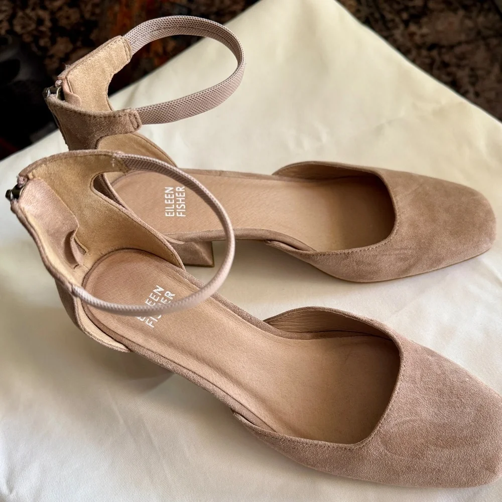 Eileen Fisher Just Suede Ankle Strap Block Heel Pumps - Blush/Nude Size 8.5